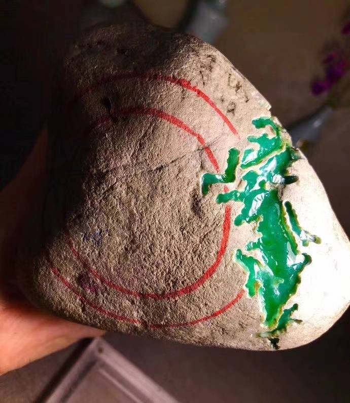 各种中高端翡翠原石  私人定制之类