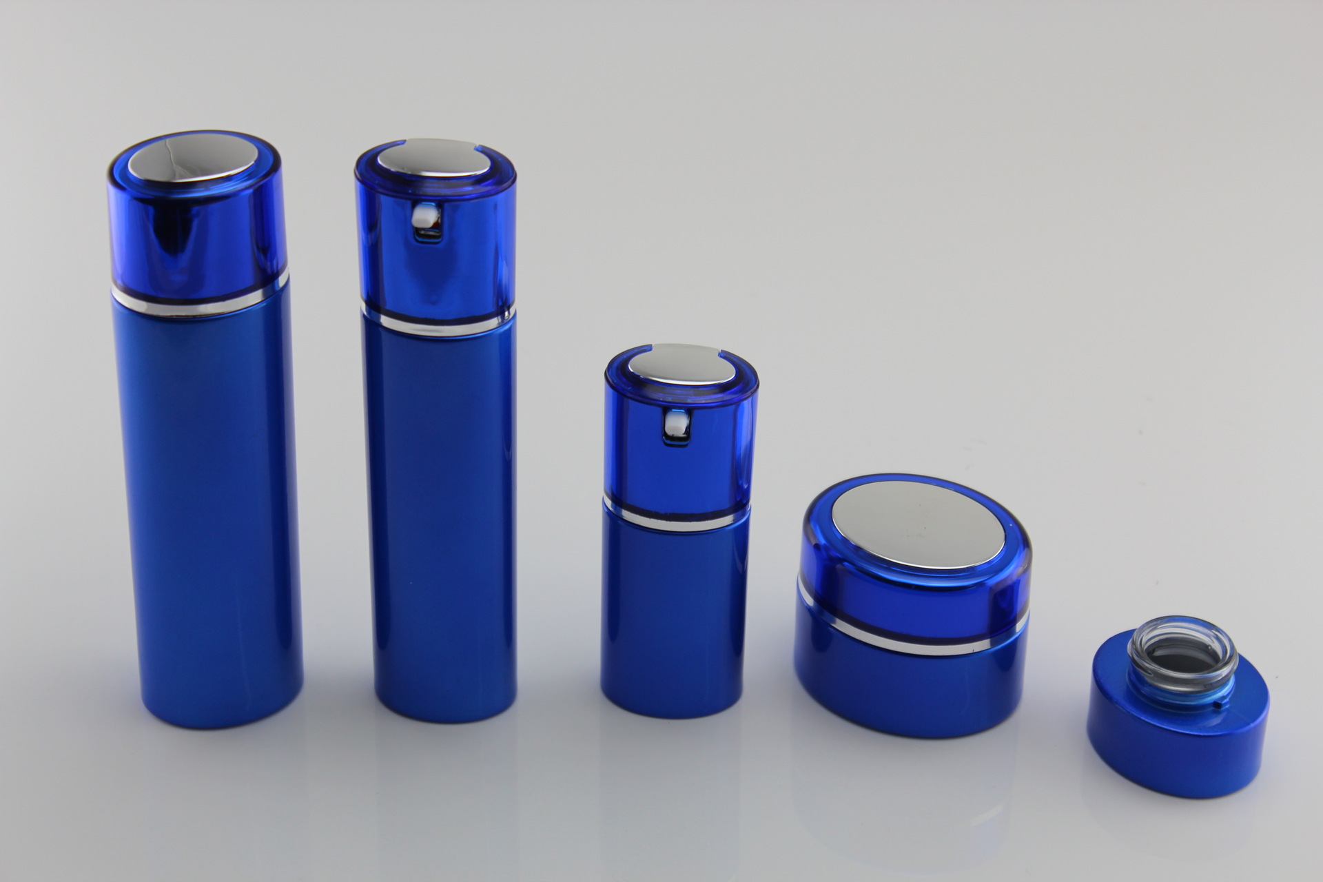 玻璃瓶烤漆厂,玻璃瓶喷漆厂,玻璃瓶喷涂厂,玻璃瓶喷油厂